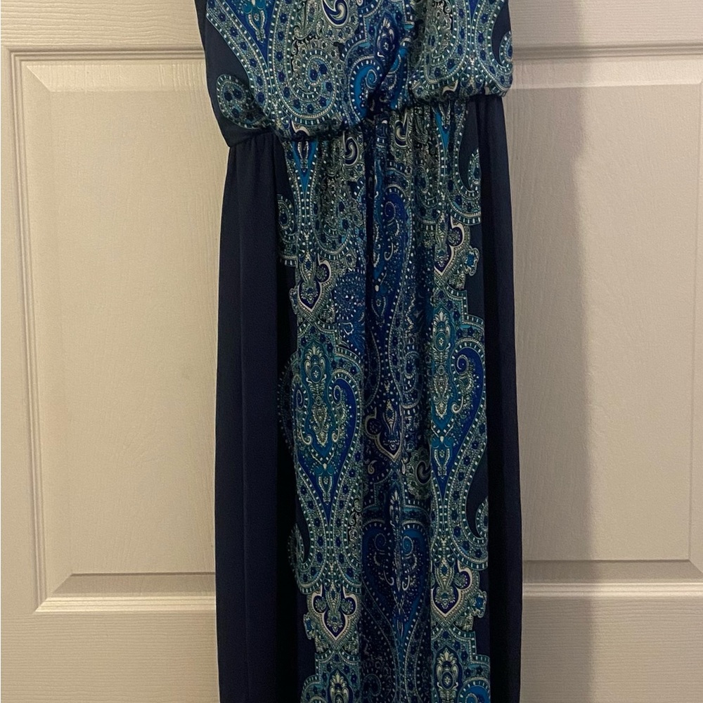 Elegant Blue Paisley Maxi Dress
